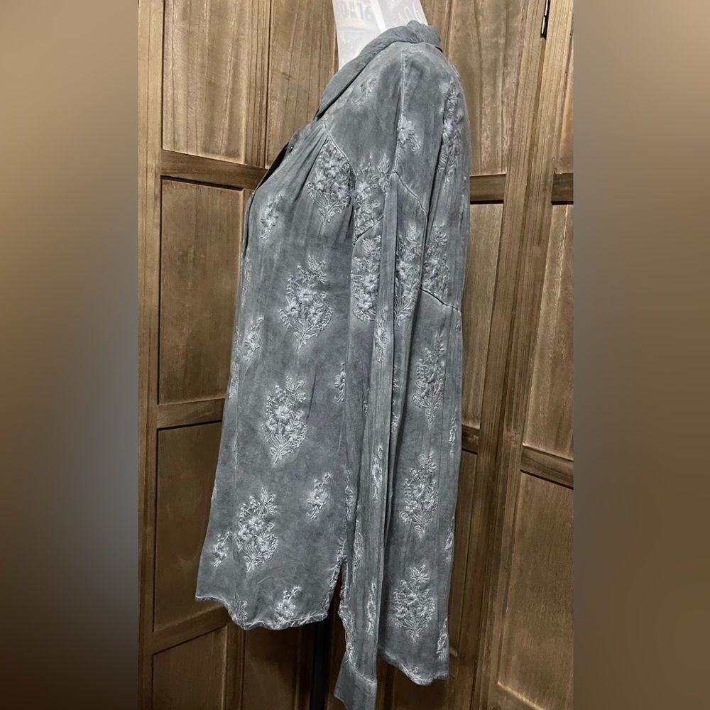 MISS ME Bluish Gray Button Down Shirt. - Picture 3 of 6